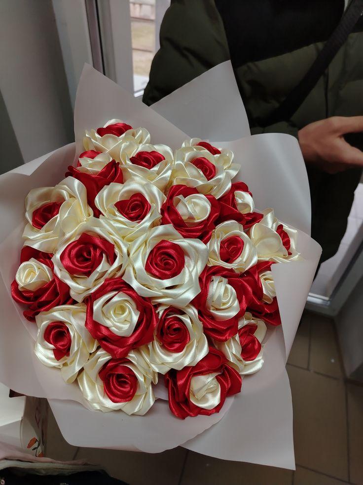 TokenMirrorPine workshop space where corporate flower arrangements are designed and prepared for business delivery